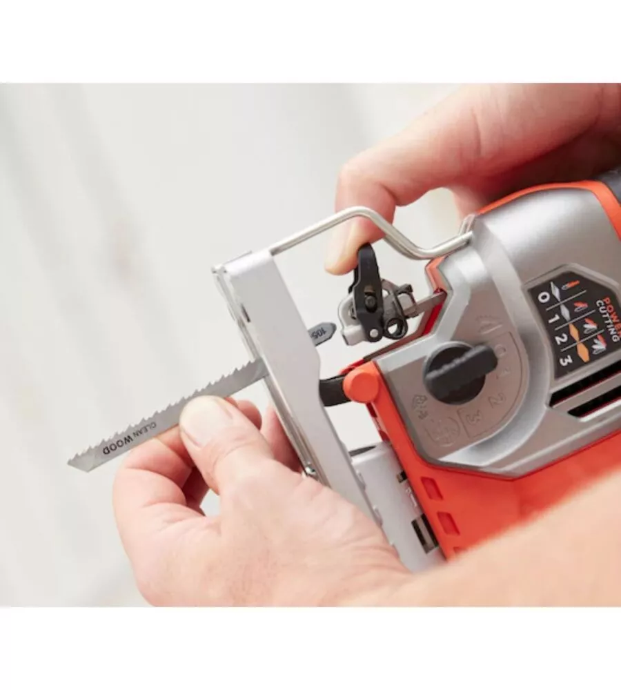 Seghetto alternativo black+decker "bes610k-qs" lama 19 mm 650w