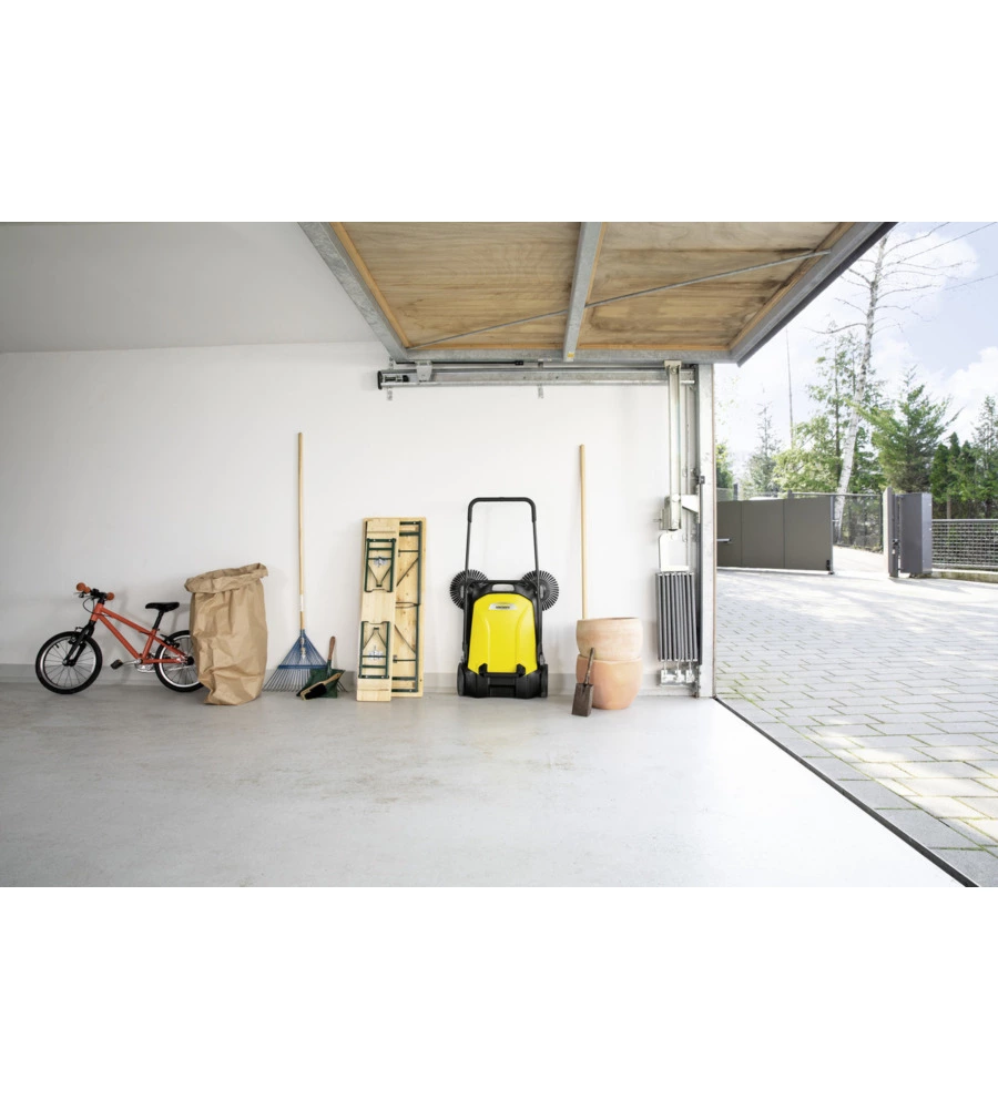 Spazzatrice manuale karcher s4 twin.