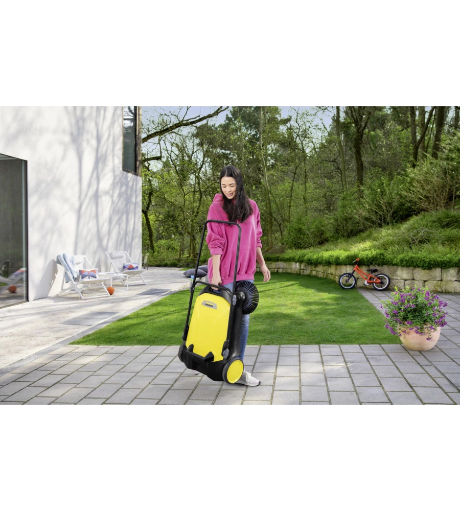 Spazzatrice manuale karcher s4 con una spazzola laterale