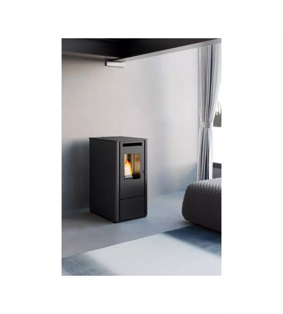 Stufa a pellet punto fuoco "thelma" nero 8 kw