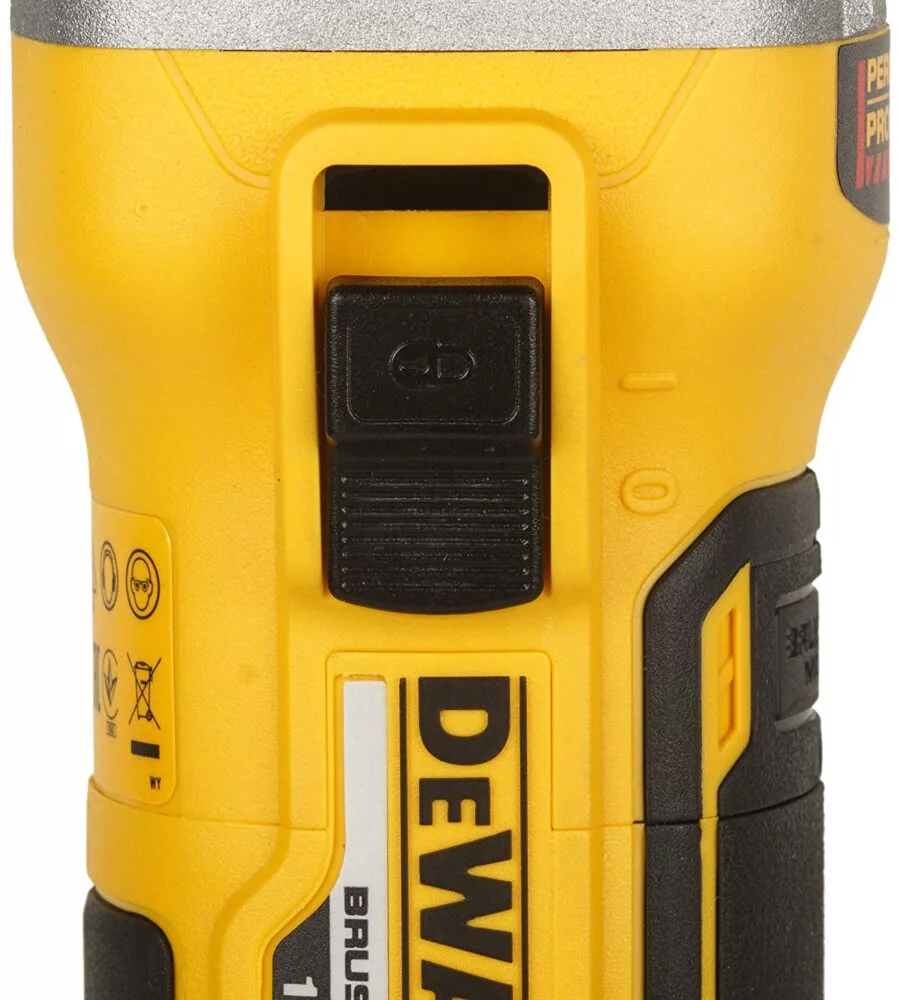 Smerigliatrice brushless a batteria dewalt dcg405pc con valigetta e due batterie da 18v 5.0 ah