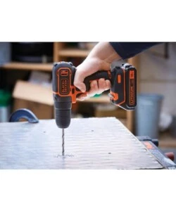 Kit valigetta trapano avvitatore a percussione a batteria black+decker "bdchd18kb" 40 nm 2 x 18v