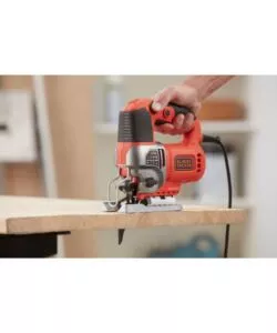 Seghetto alternativo black+decker "bes610k-qs" lama 19 mm 650w