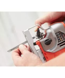 Seghetto alternativo black+decker "bes610k-qs" lama 19 mm 650w