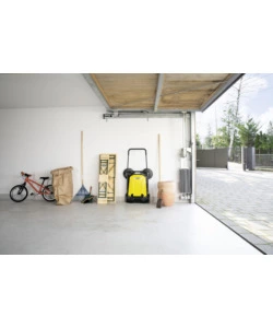 Spazzatrice manuale karcher s4 twin.