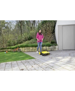 Spazzatrice manuale karcher s4 con una spazzola laterale